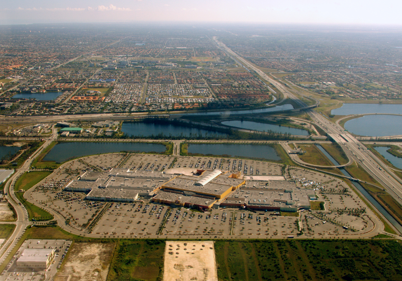Dolphin Mall Outlet Miami é Florida